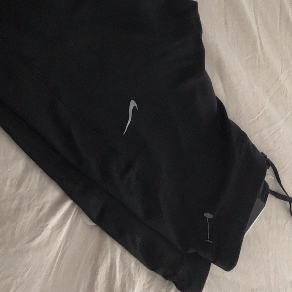 Black workout Nike leggings